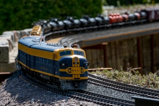 's Railroad 2017082350