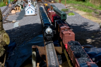 's Railroad 2017082354